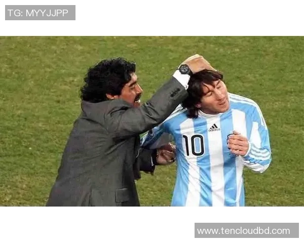 喜欢足球明星有错吗探讨偶像崇拜与个人价值观的关系